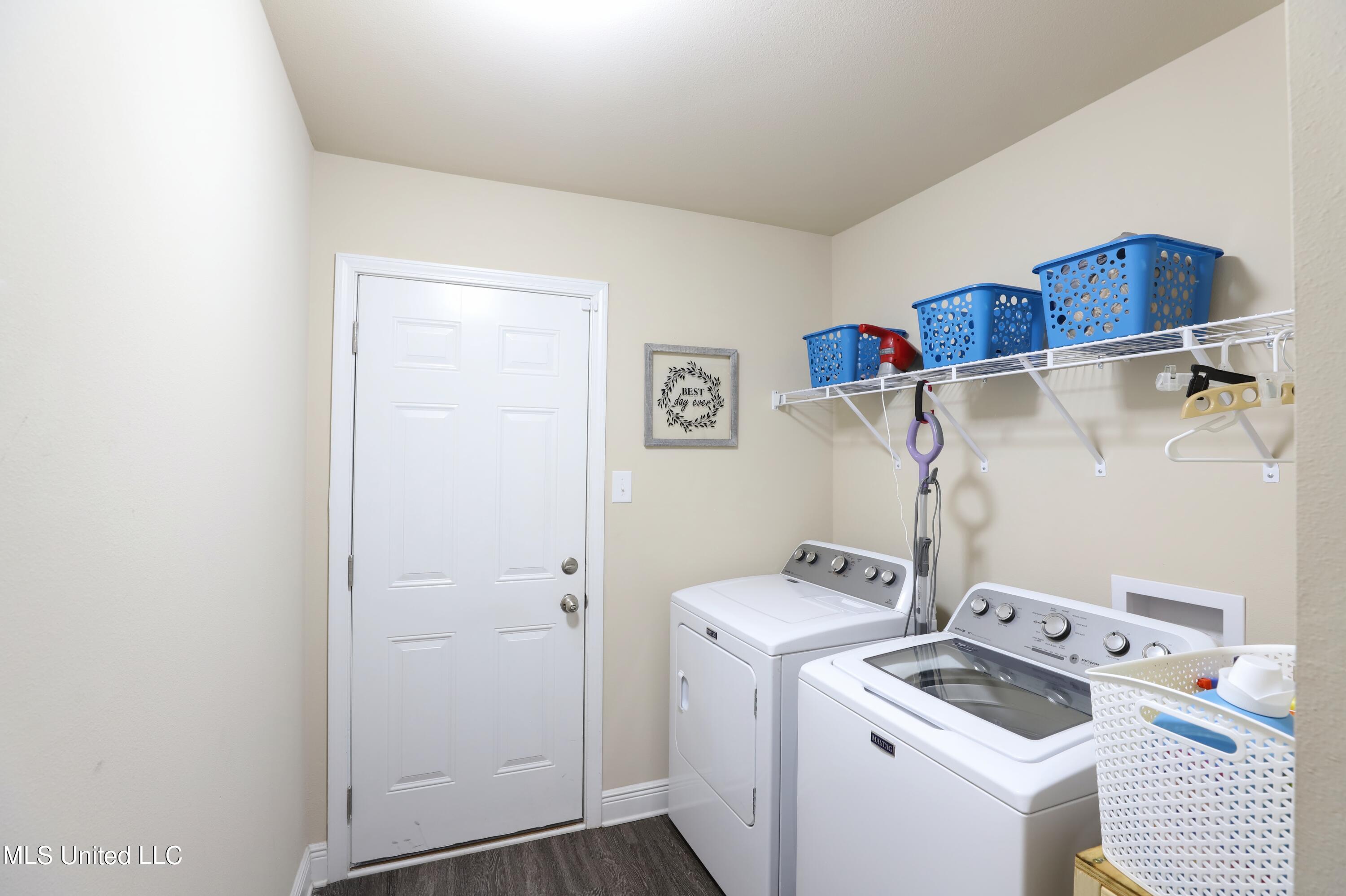 6885 Biddix Evans Road Ocean Springs, MS 39564 - Photo 23 of 26 Laundry