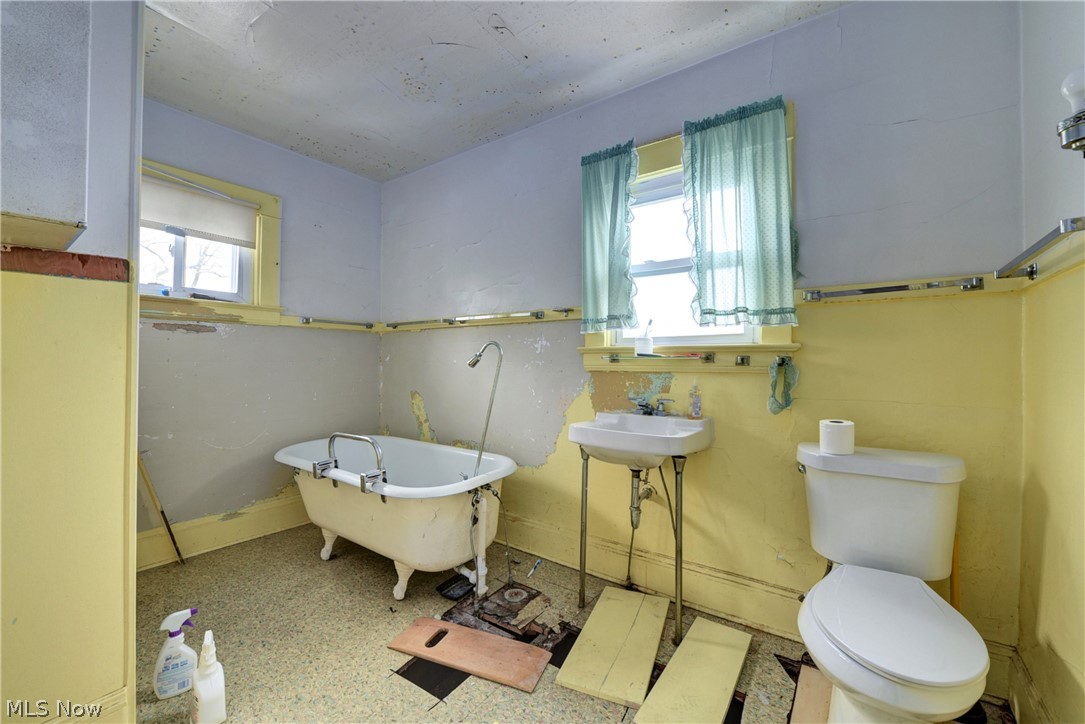 18110 Marcella Road Cleveland, OH 44119 - Photo 23 of 33 Gallery Image 23