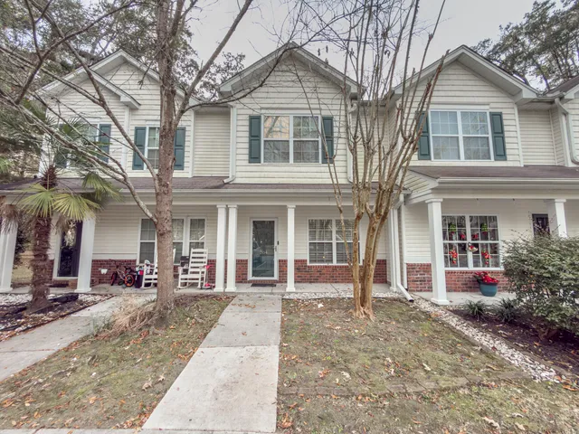 $1,795 | 204 Chinquapin Drive, Summerville, SC 29485