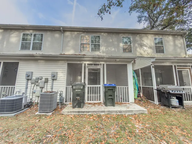 $1,795 | 204 Chinquapin Drive, Summerville, SC 29485