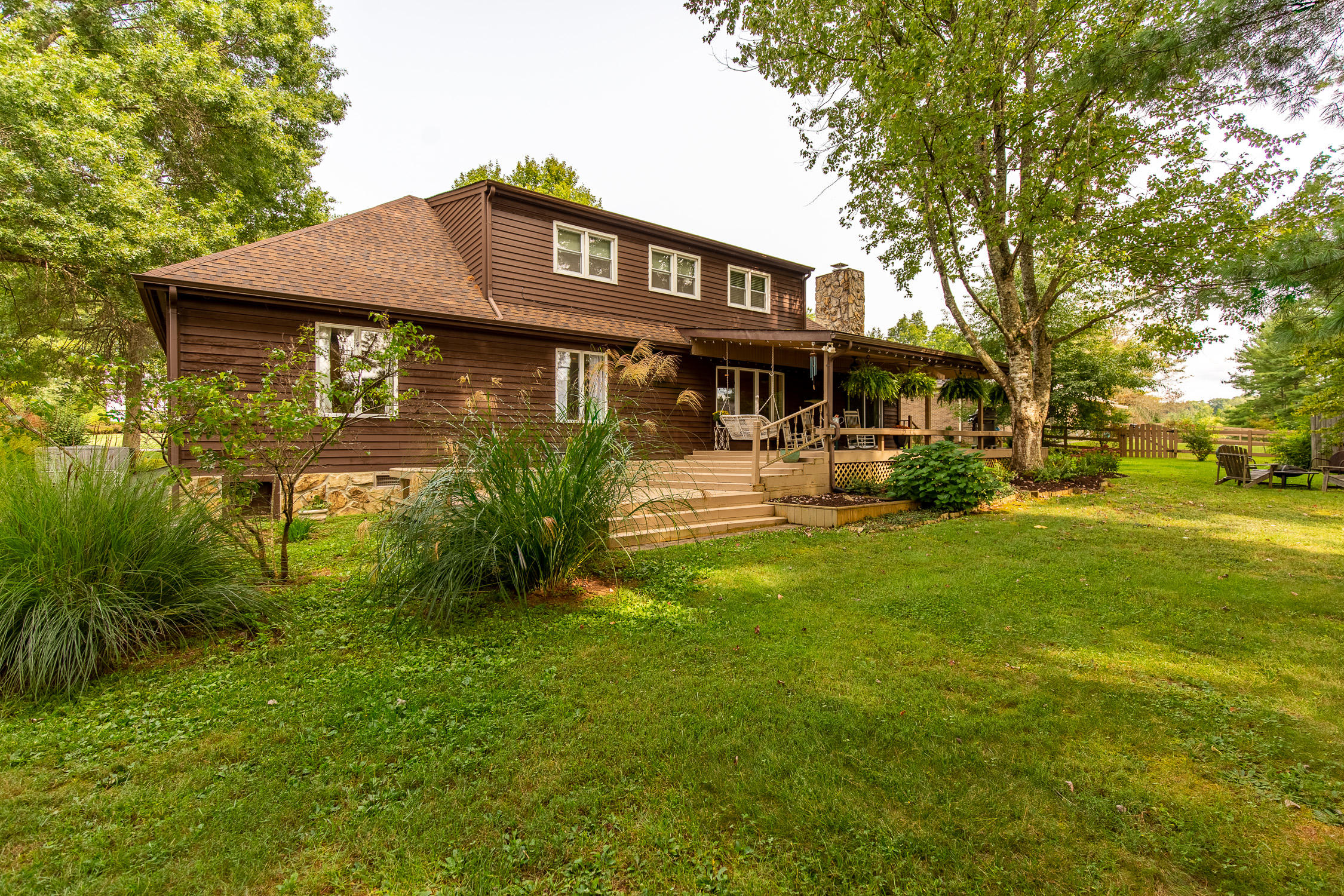 25 Compton Bristol, TN 37620 - Photo 23 of 28 Backyard 2