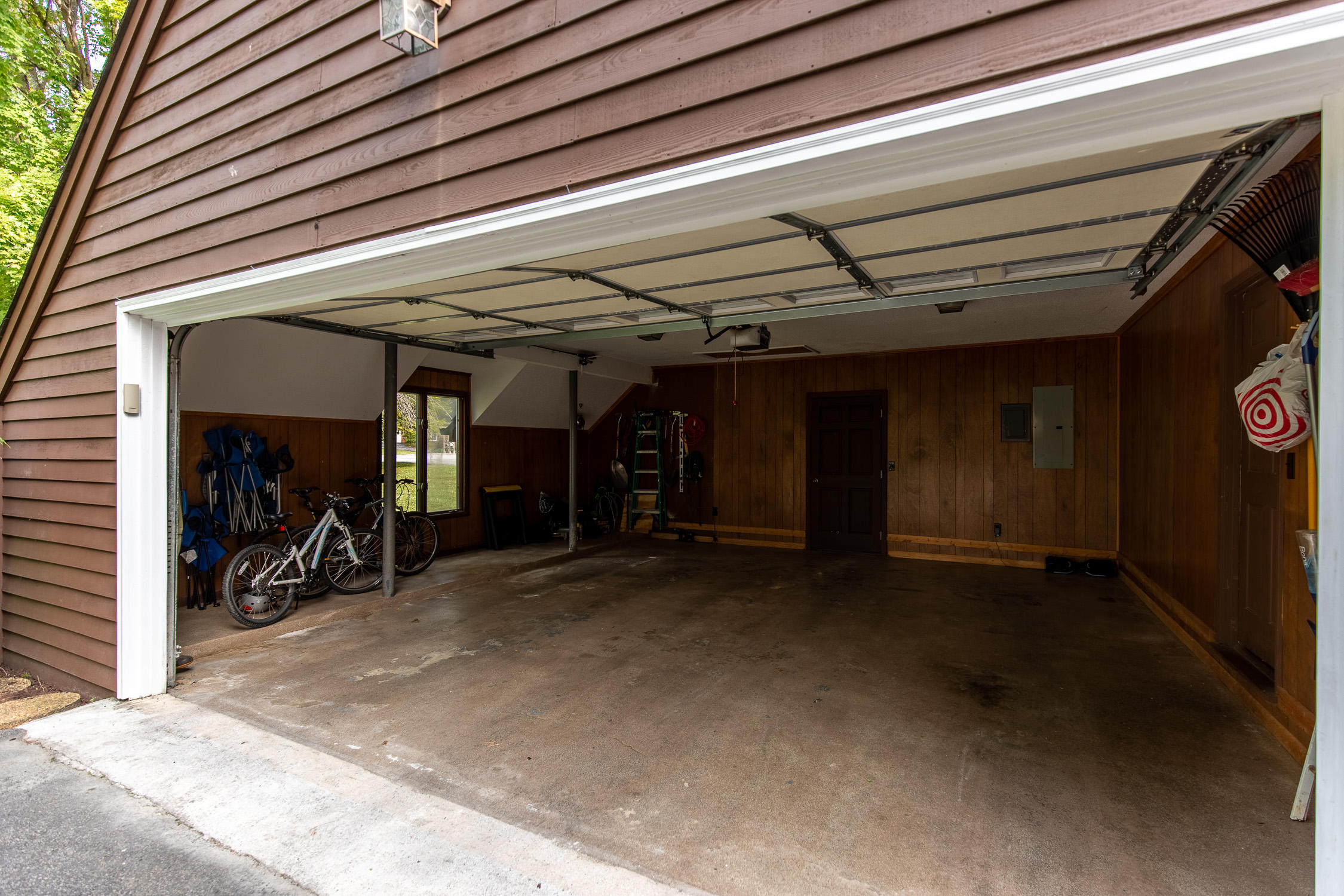 25 Compton Bristol, TN 37620 - Photo 25 of 28 Two car garage