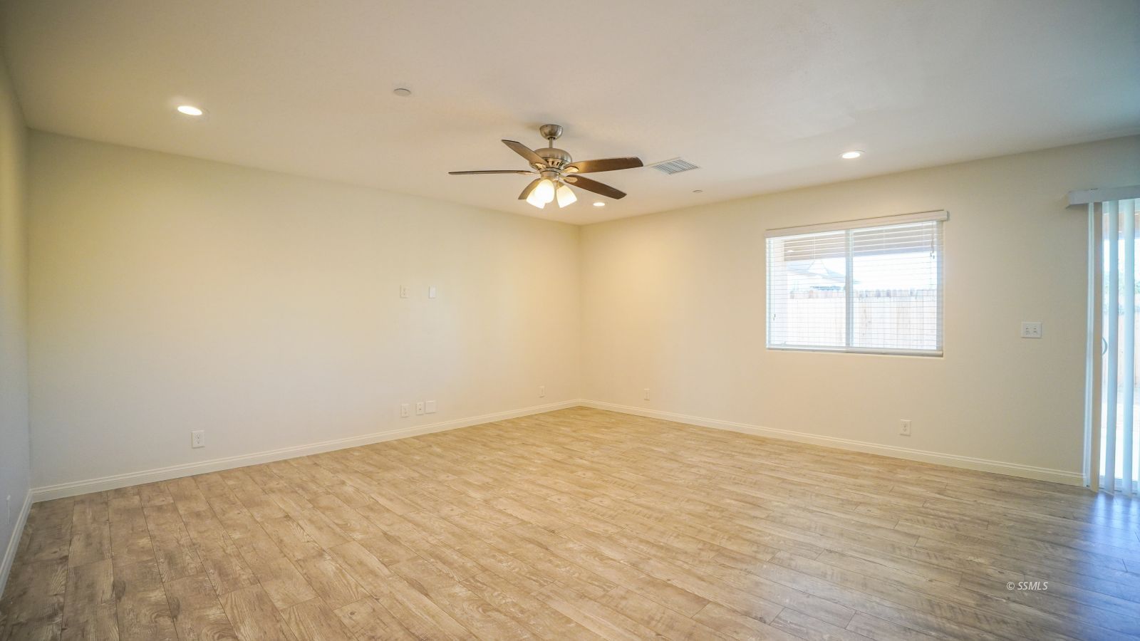 1305 Sims Street Ridgecrest, CA 93555 - Photo 14 of 31 Gallery Image 14