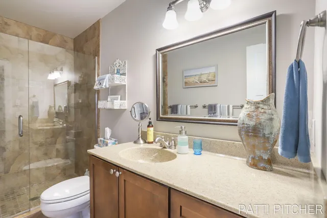 $454,900 | 618 Edgewater Drive, Spring Lake, MI 49456