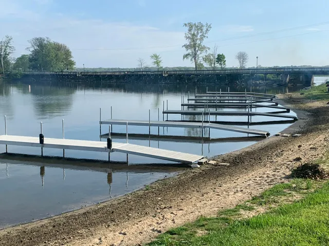 $454,900 | 618 Edgewater Drive, Spring Lake, MI 49456