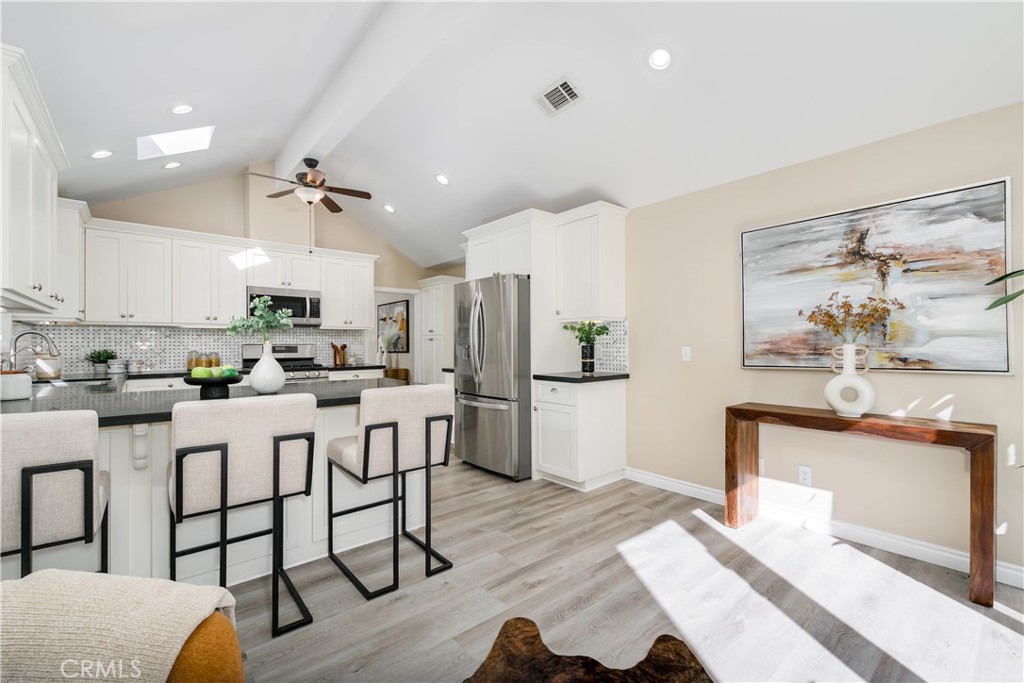 3062 Millicent Way Pasadena, CA 91107 - Photo 6 of 32