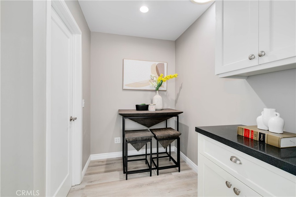 3062 Millicent Way Pasadena, CA 91107 - Photo 9 of 32