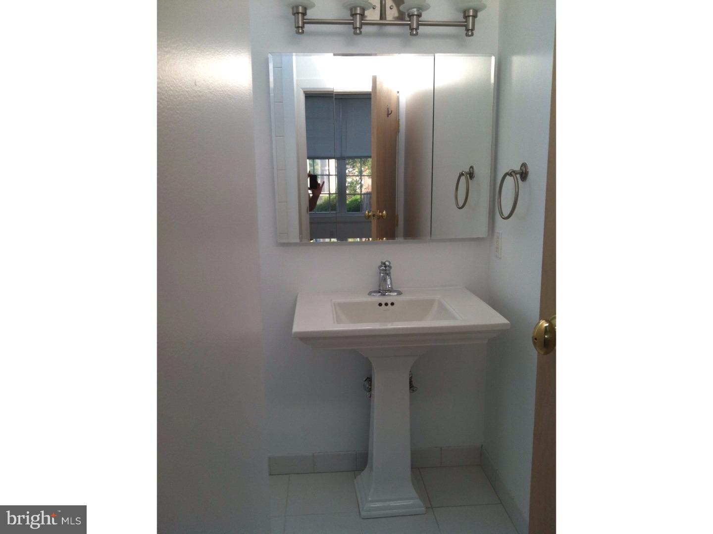 17 Morton Road, Unit B Bryn Mawr, PA 19010 - Photo 11 of 21 Master Bathroom