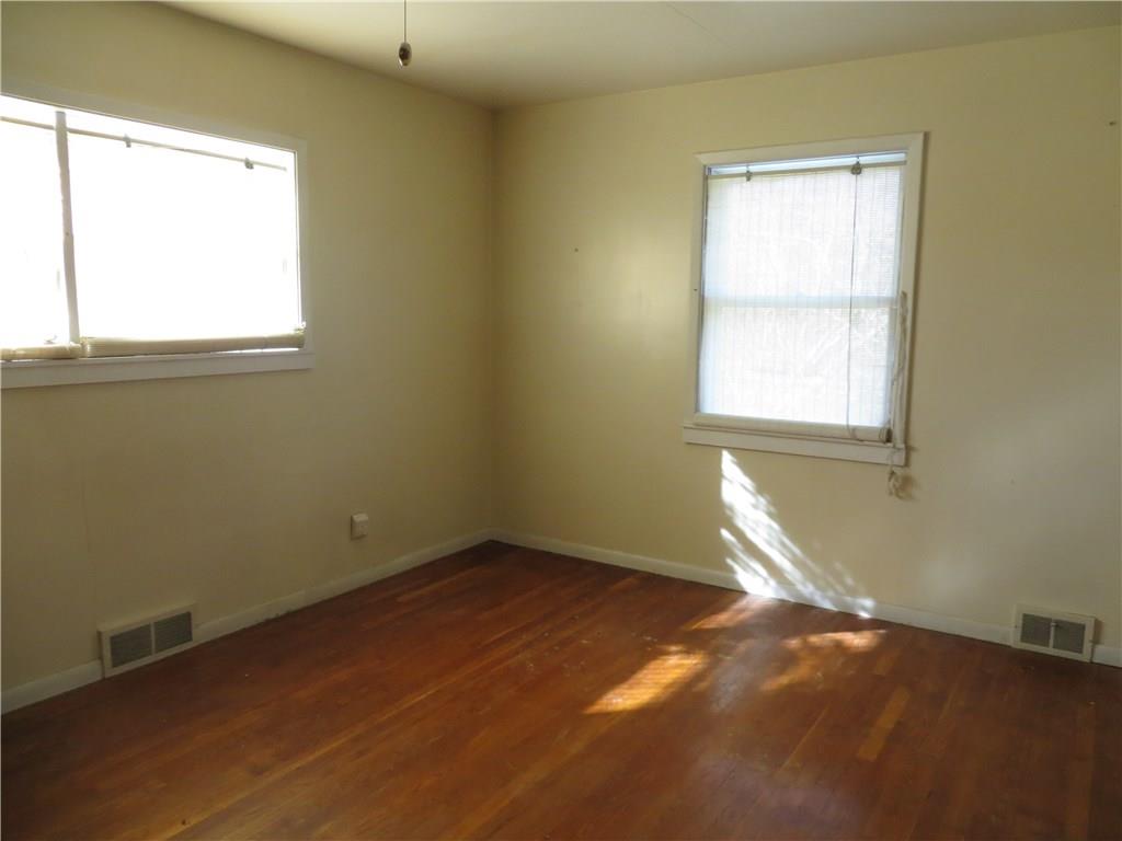 3974 Patterson Road Aliquippa, PA 15001 - Photo 7 of 14 Master Bedroom w/Ceiling Fan.