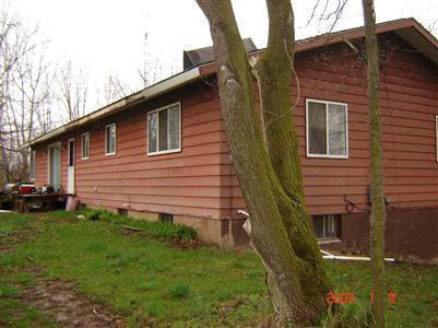 9279 Smith Road Gaines, MI 48436 - Photo 4 of 9 20222085-3.JPG