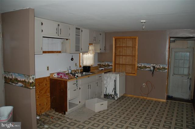 55 Red Tank Road Boiling Springs, PA 17007 - Photo 12 of 25 Gallery Image 12