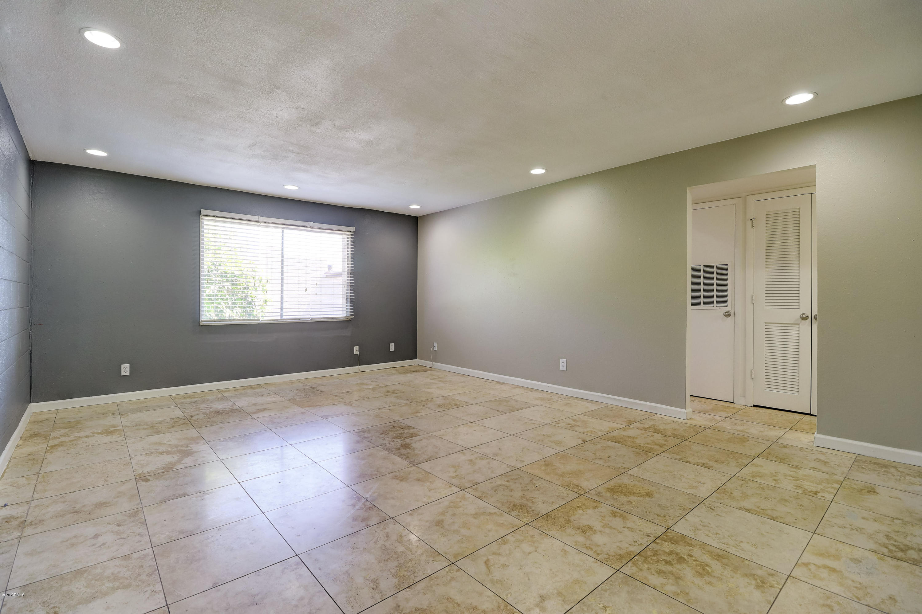 4201 East Camelback Road, Unit 86 Phoenix, AZ 85018 - Photo 4 of 22 B (1)