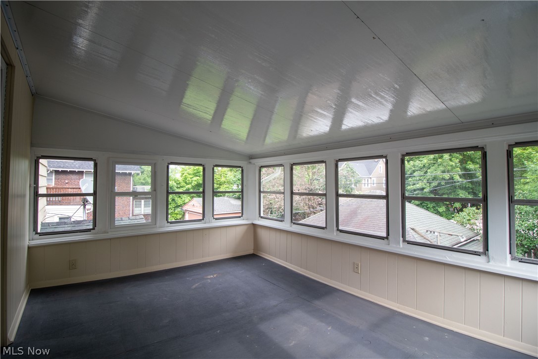 3054 Yorkshire Road Cleveland, OH 44118 - Photo 22 of 35 Gallery Image 22
