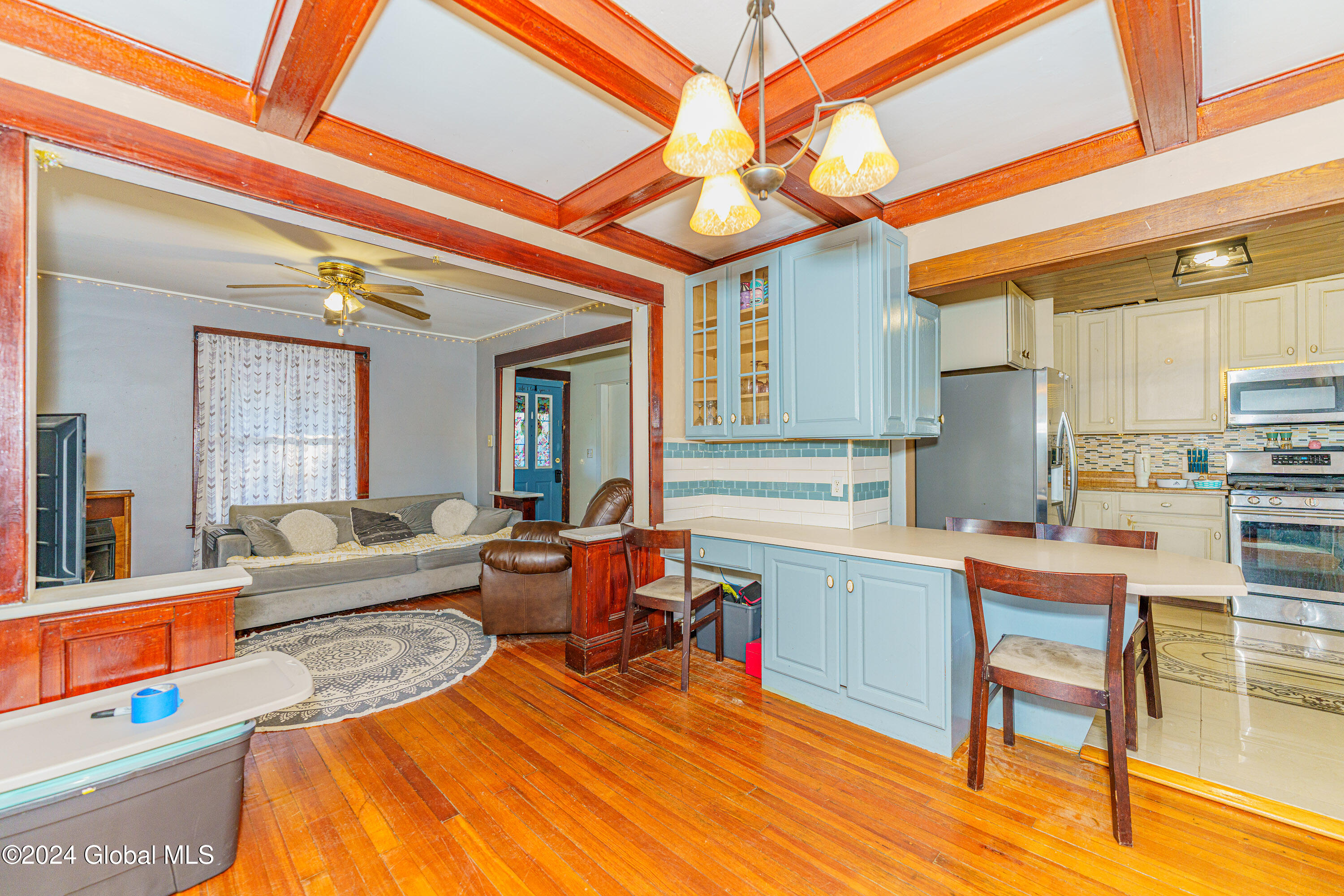 21 Manchester Road Schenectady, NY 12304 - Photo 8 of 33 2 Diningroom 1