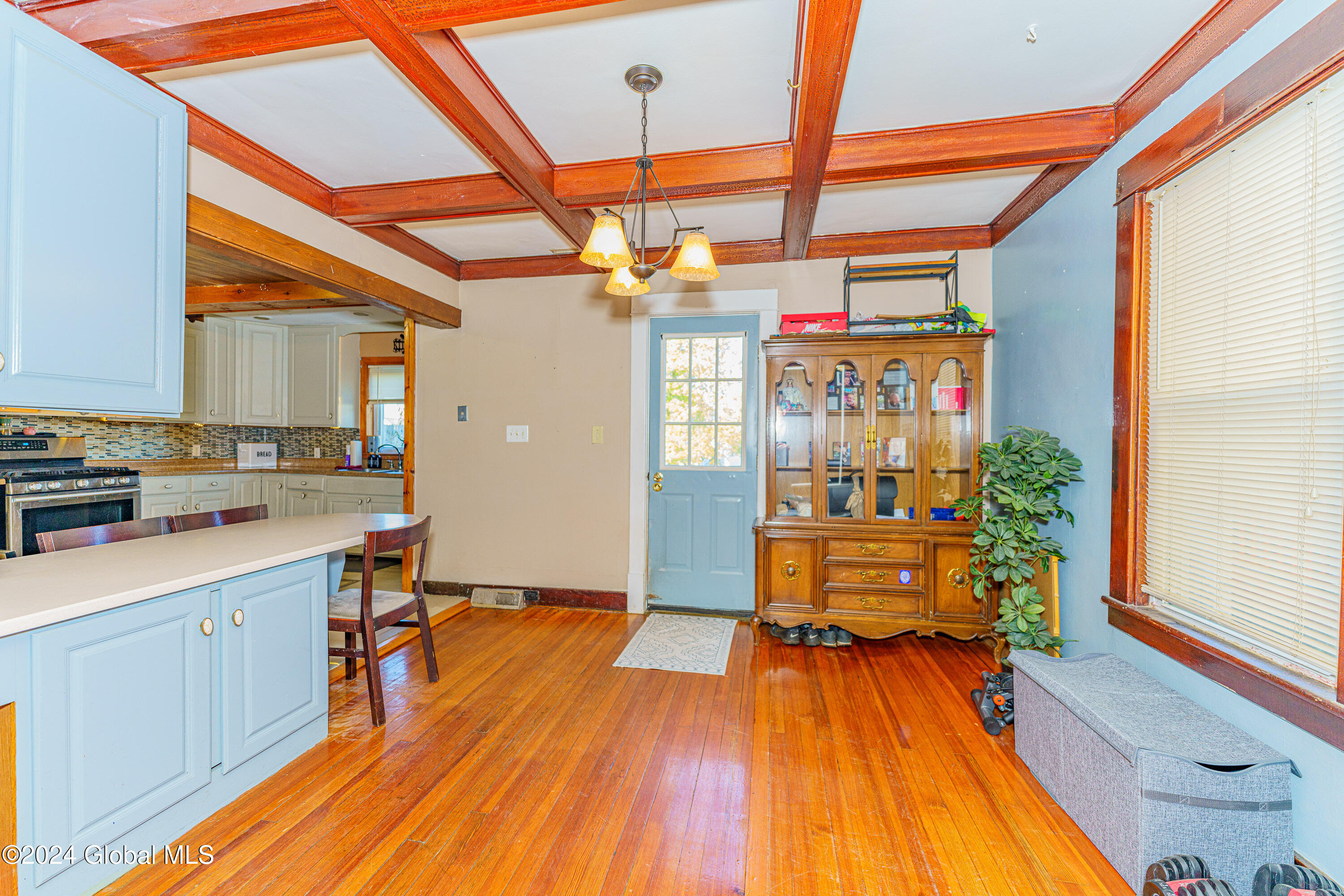 21 Manchester Road Schenectady, NY 12304 - Photo 10 of 33 2 Diningroom 3