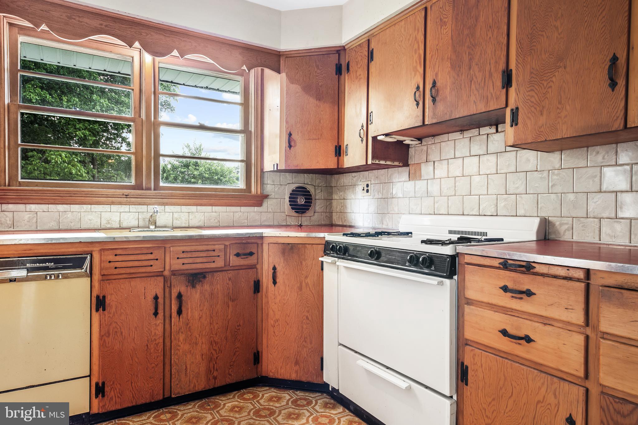 7 Temple Road Vineland, NJ 08360 - Photo 6 of 14 Gallery Image 6