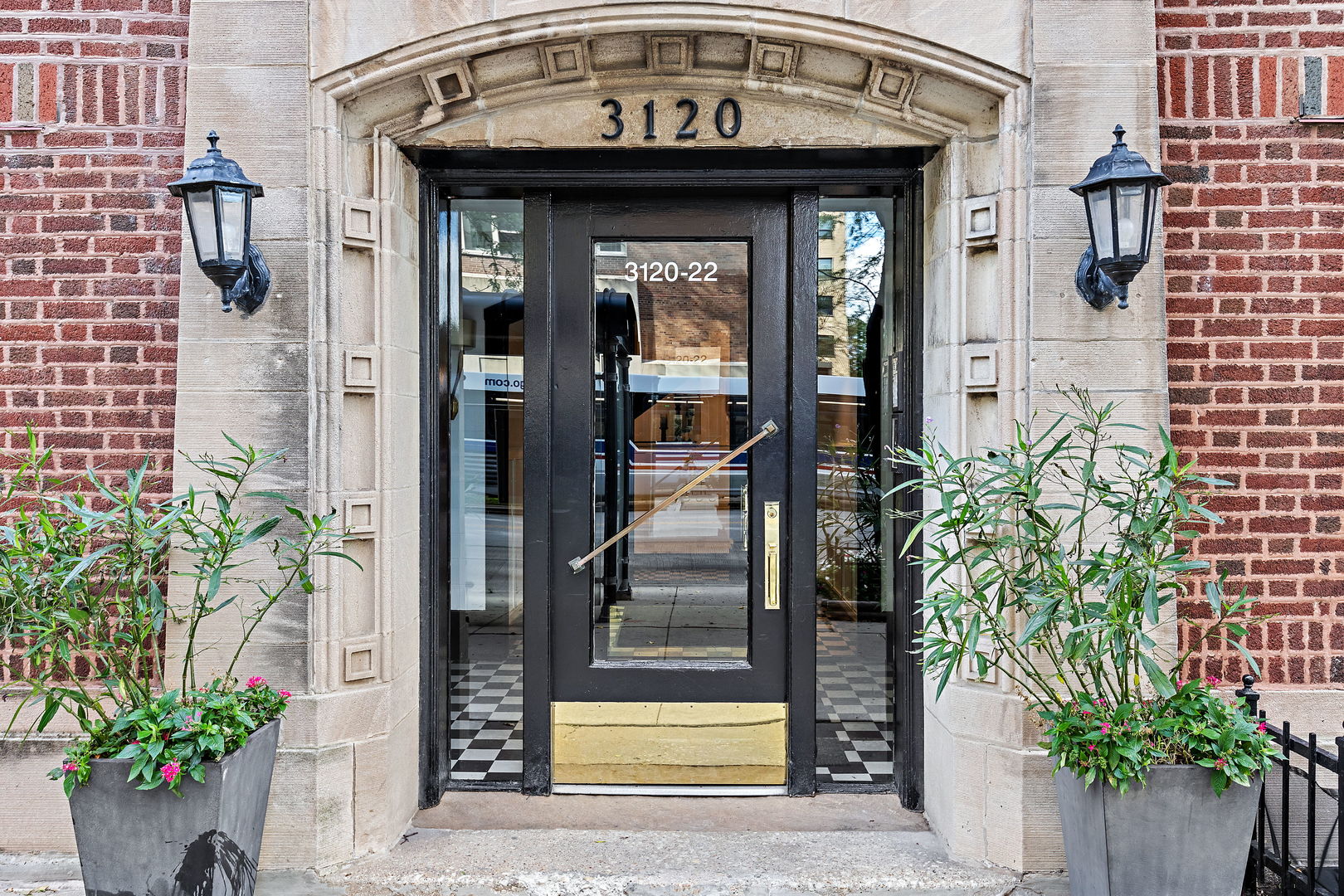 3120 North Sheridan Road, Unit AG Chicago, IL 60657 - Photo 2 of 15 Gallery Image 2