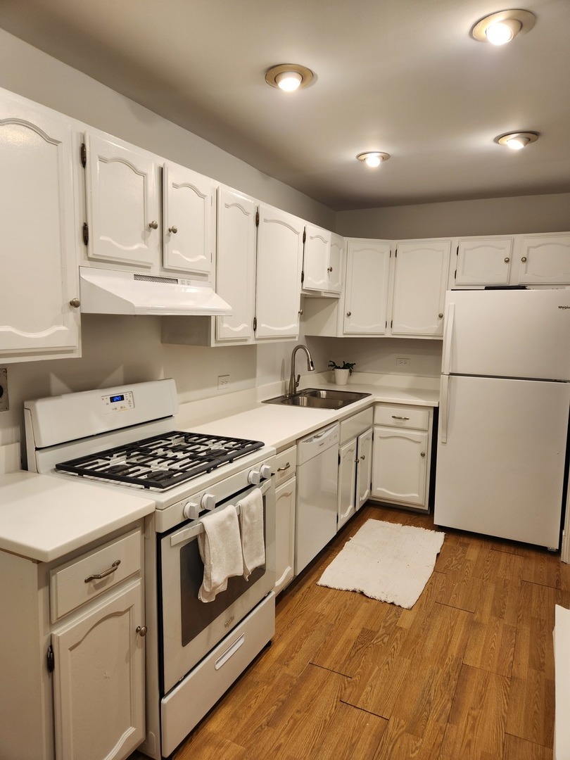 3120 North Sheridan Road, Unit AG Chicago, IL 60657 - Photo 7 of 15 Gallery Image 7
