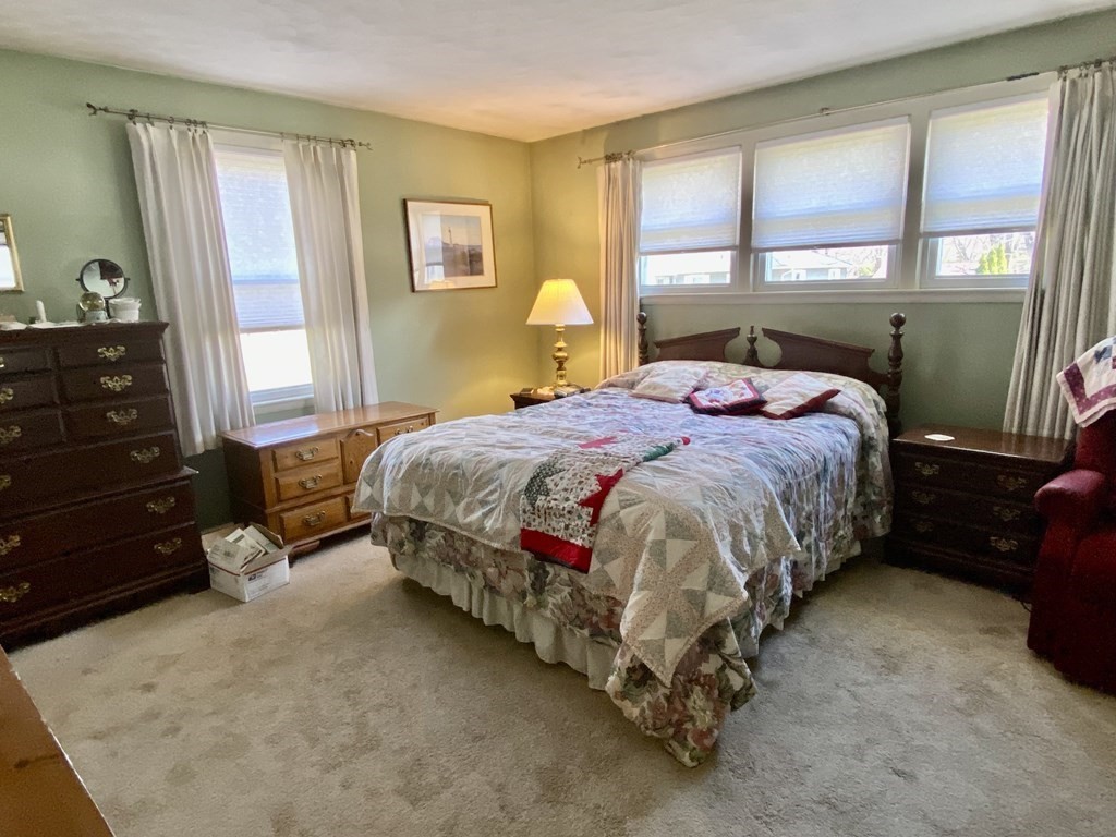 14 Crestwood Road Paxton, MA 01612 - Photo 17 of 37 Gallery Image 17