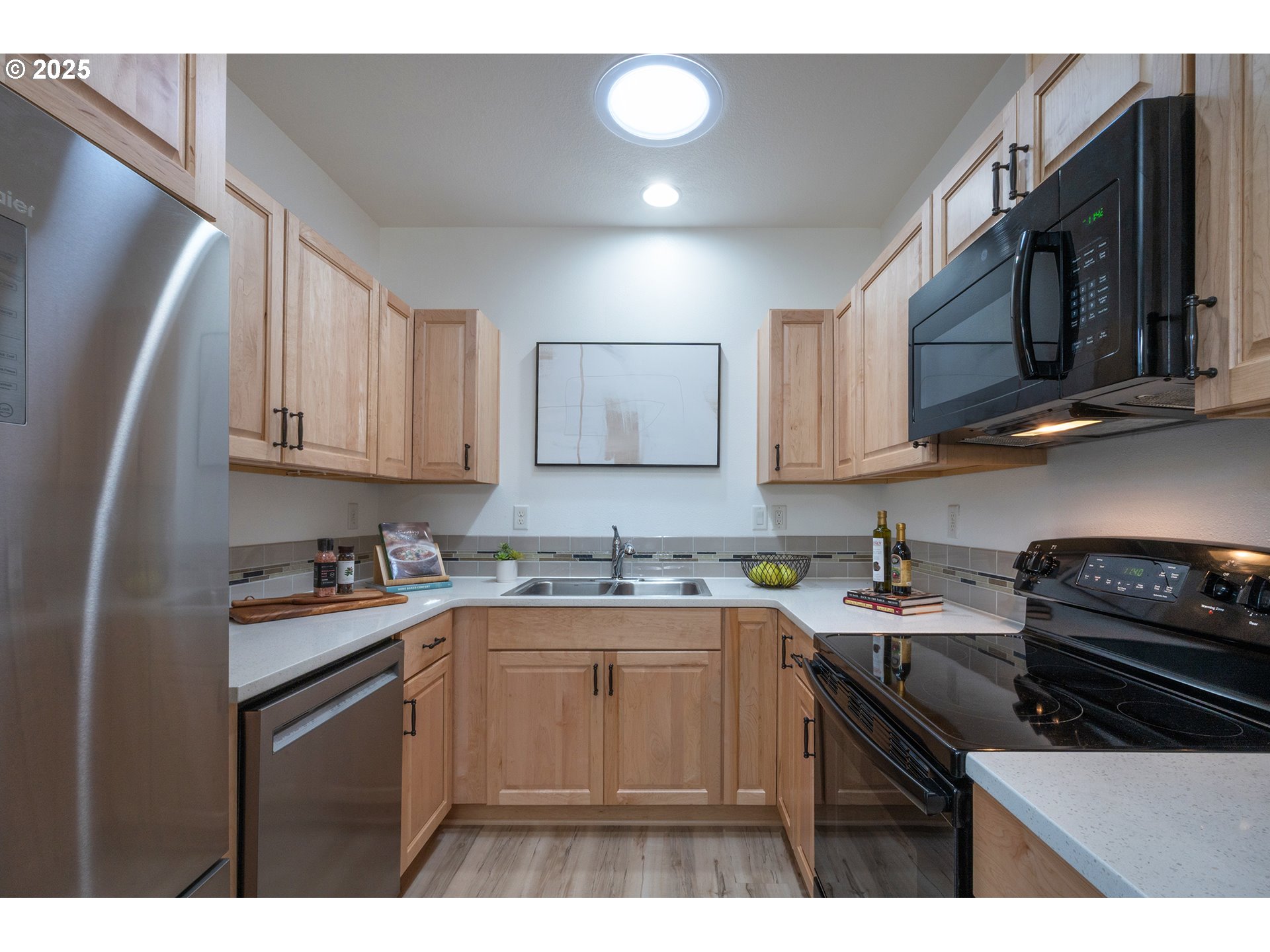 3023 Hummingbird Lane Eugene, OR 97405 - Photo 16 of 31