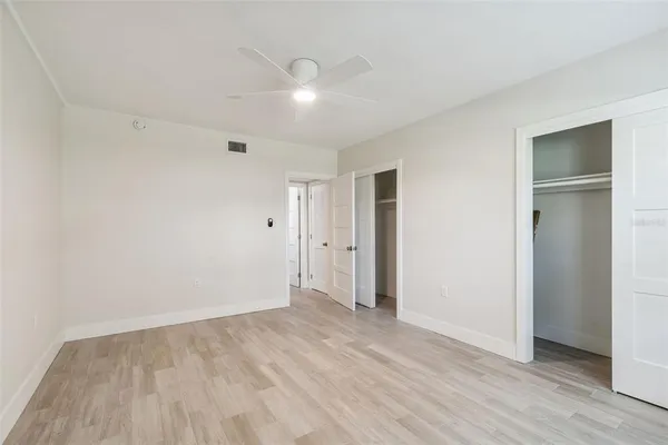 $225,000 | 300 Venetian Drive, Unit 2, Clearwater, FL 33755