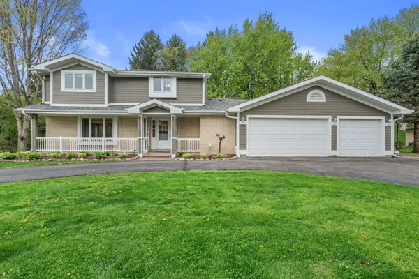 $650,000 | N51W35827 Hillcrest Court, Oconomowoc, WI 53066