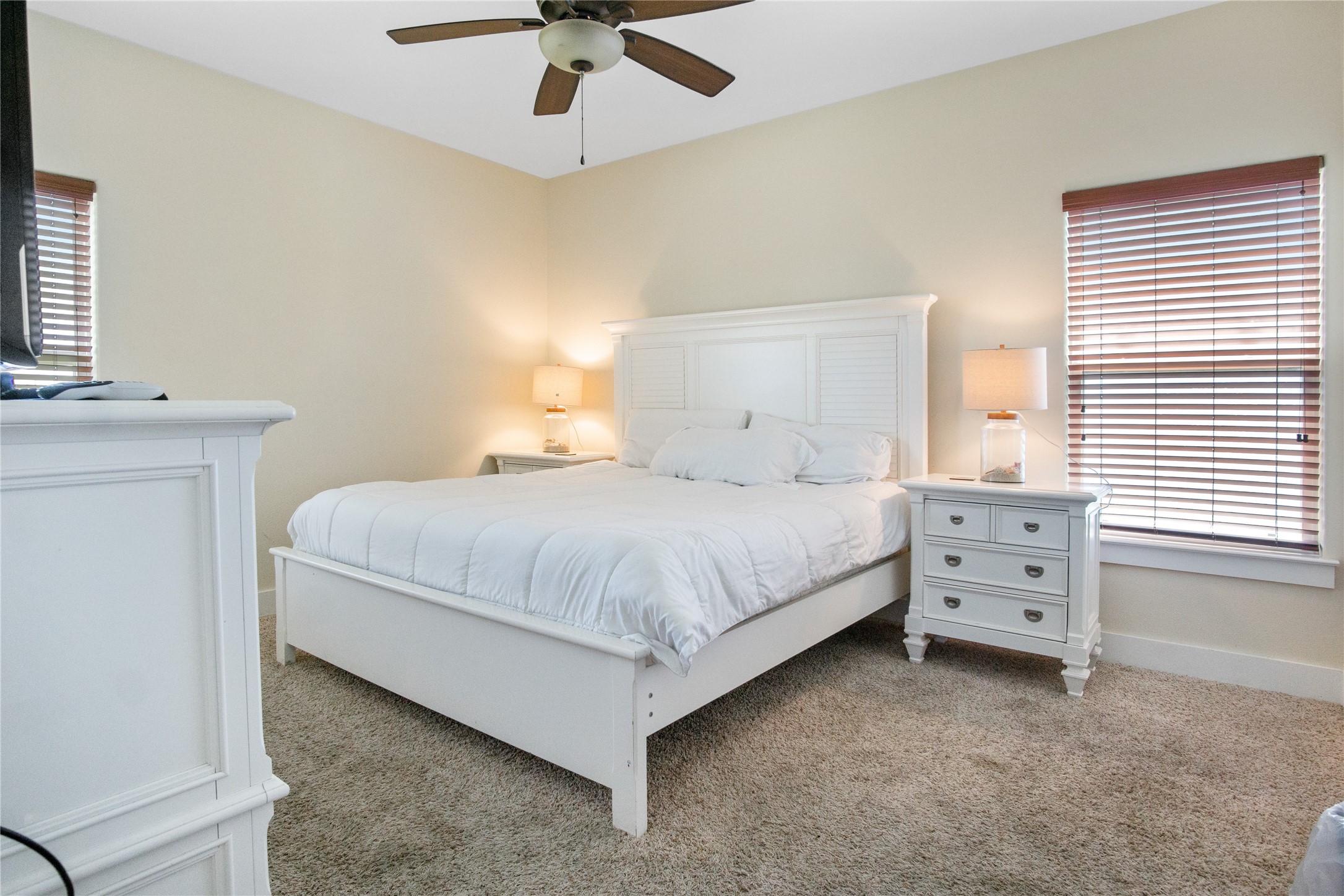 988 Gulf Road Crystal Beach, TX 77650 - Photo 15 of 36