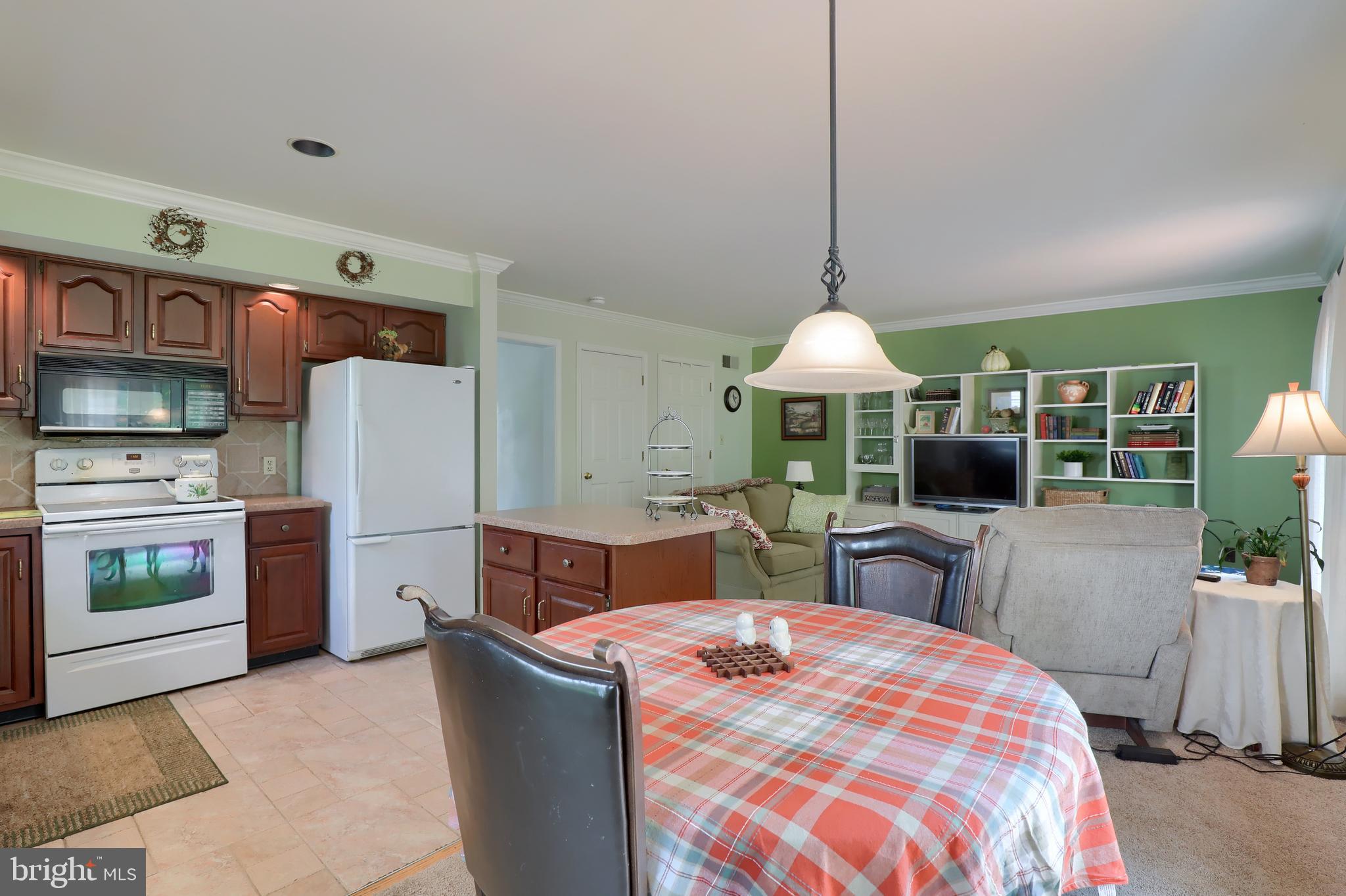 1829 Spring Ridge Lane Lancaster, PA 17603 - Photo 11 of 34 Gallery Image 11