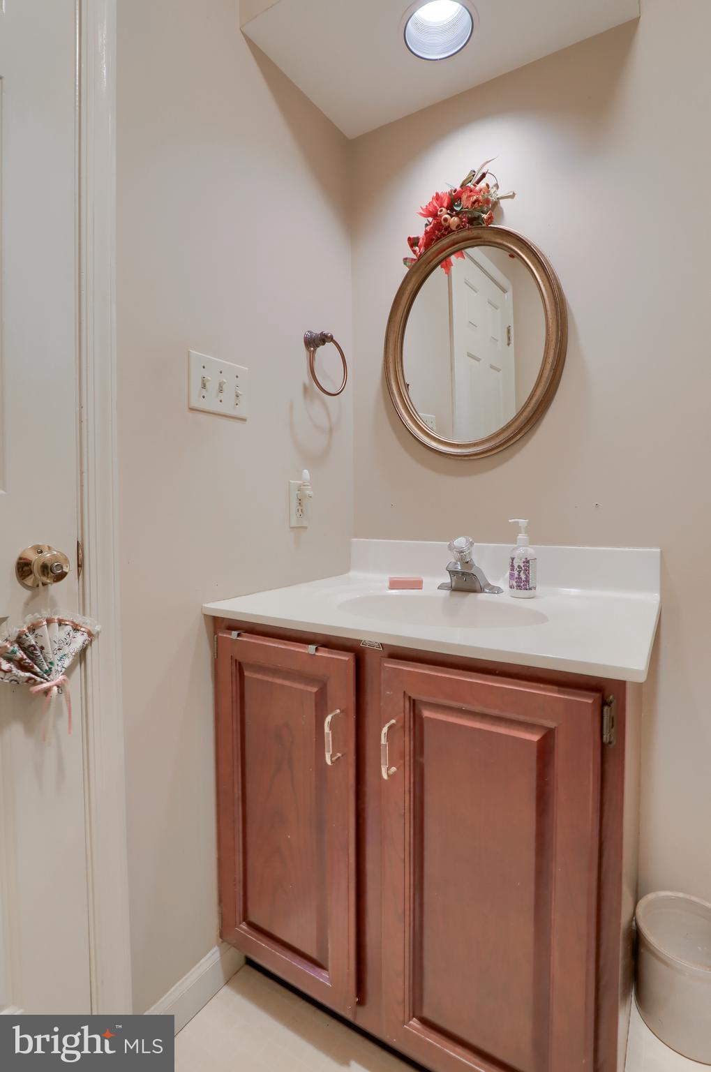 1829 Spring Ridge Lane Lancaster, PA 17603 - Photo 18 of 34 Gallery Image 18