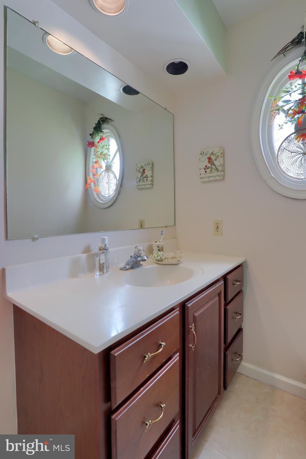 1829 Spring Ridge Lane Lancaster, PA 17603 - Photo 25 of 34 Gallery Image 25