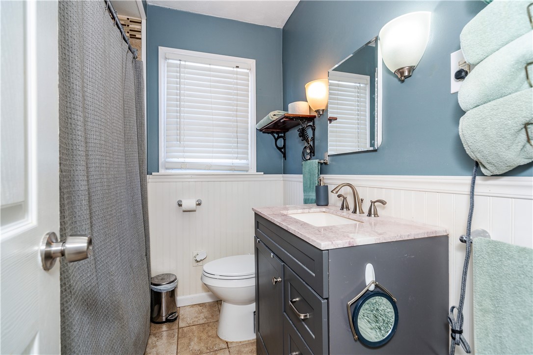 11 Metropolitan Road Providence, RI 02908 - Photo 18 of 50 Gallery Image 18