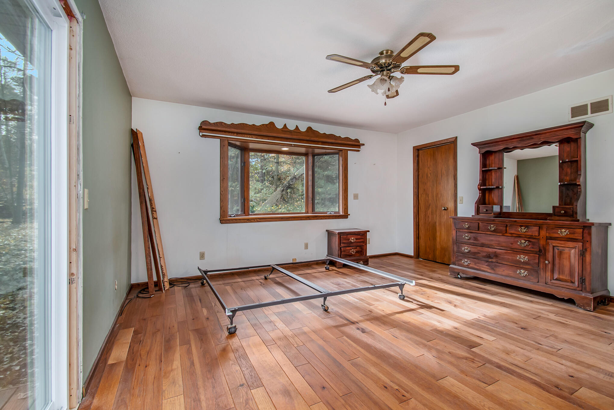 15926 Green Briar Road Three Rivers, MI 49093 - Photo 12 of 34 Primary Bedroom