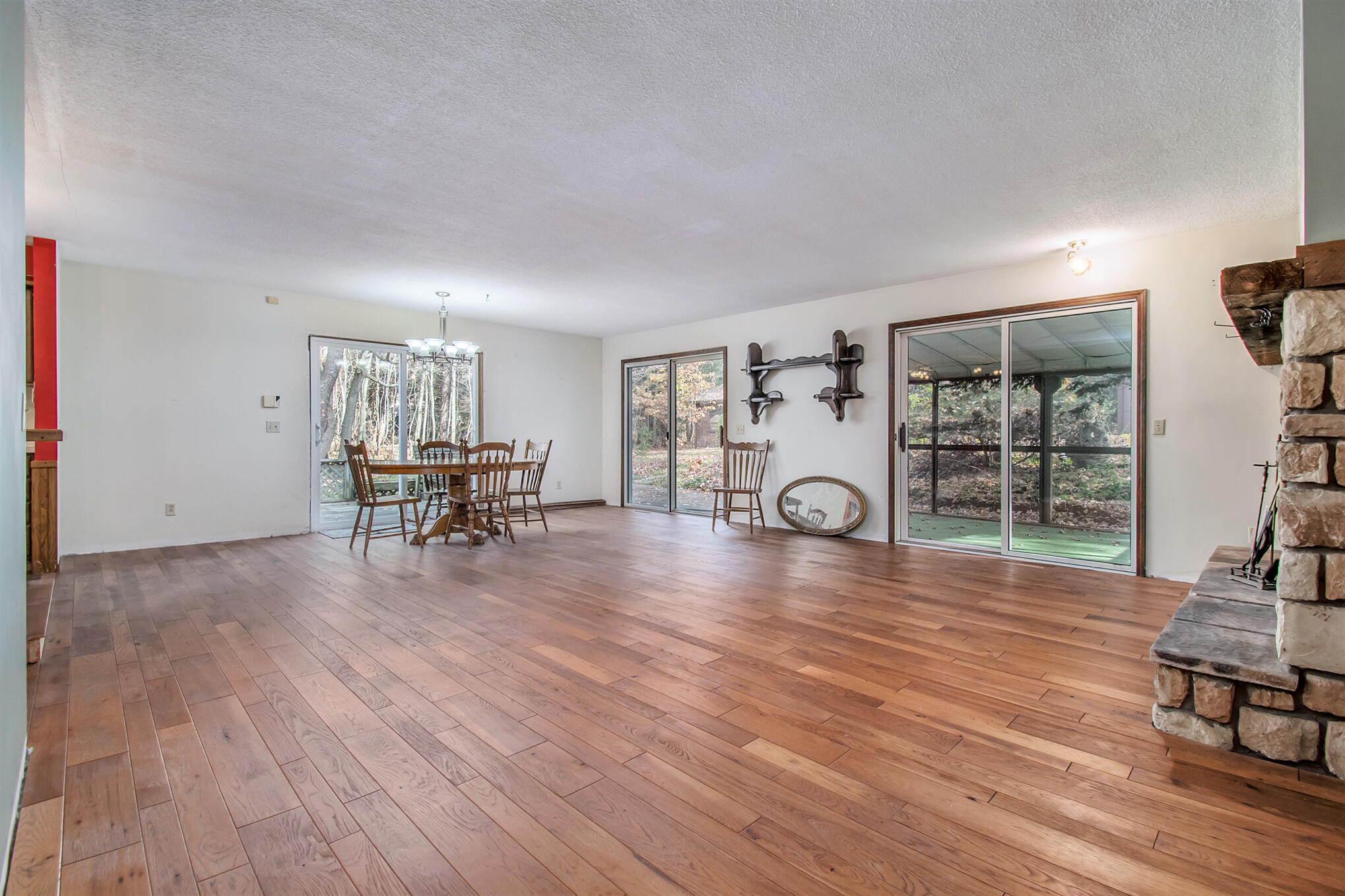 15926 Green Briar Road Three Rivers, MI 49093 - Photo 4 of 34 Great Room