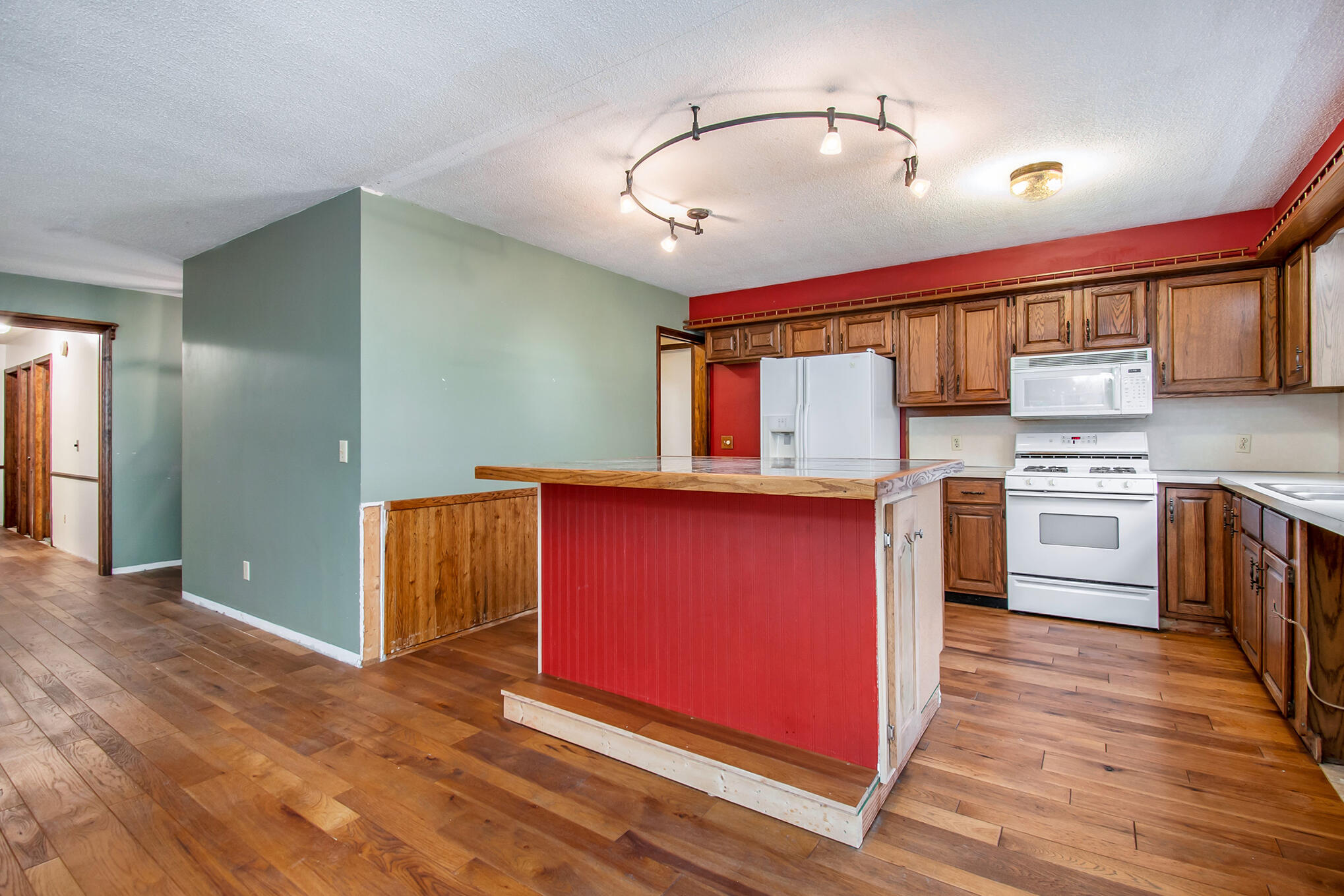 15926 Green Briar Road Three Rivers, MI 49093 - Photo 8 of 34 Kitchen