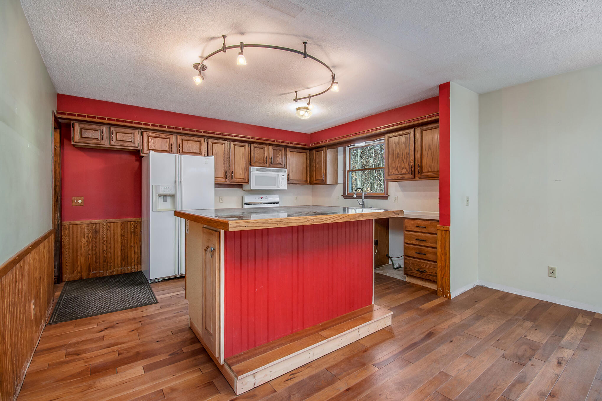 15926 Green Briar Road Three Rivers, MI 49093 - Photo 9 of 34 Kitchen Island