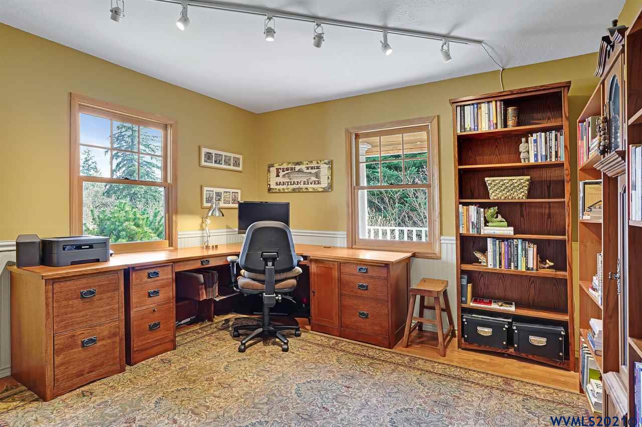 3741 Croisan Creek Road Salem, OR 97302 - Photo 21 of 42 Gallery Image 21