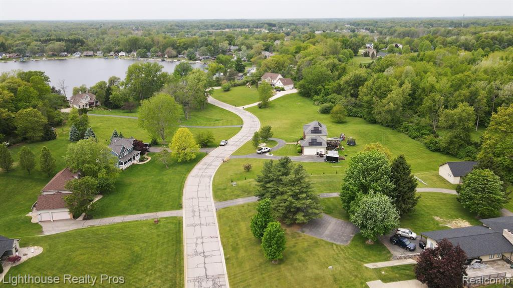 2363 Sundance Ridge Howell, MI 48843 - Photo 42 of 45