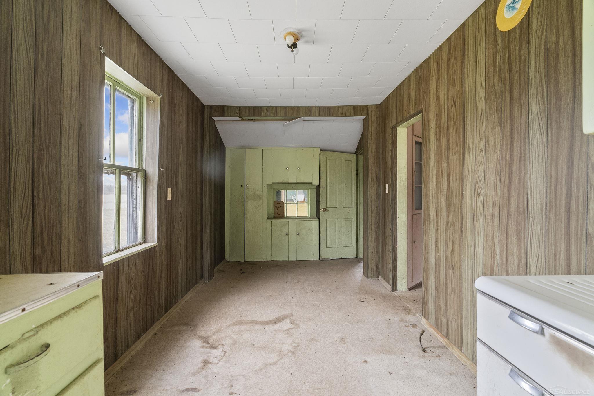7075 Galbraith Line Road Lexington, MI 48450 - Photo 15 of 37 Gallery Image 15