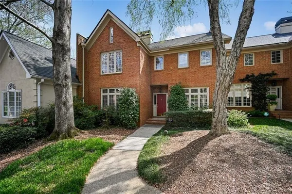 $5,600 | 11 Paces W Drive Northwest, Atlanta, GA 30327