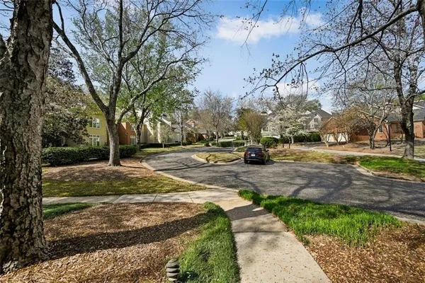 $5,600 | 11 Paces W Drive Northwest, Atlanta, GA 30327