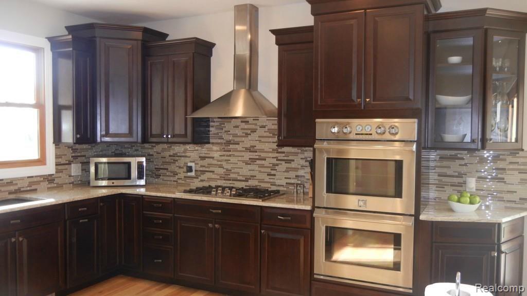 2360 Itsell Road Howell, MI 48843 - Photo 14 of 26 DSCN6221.jpg