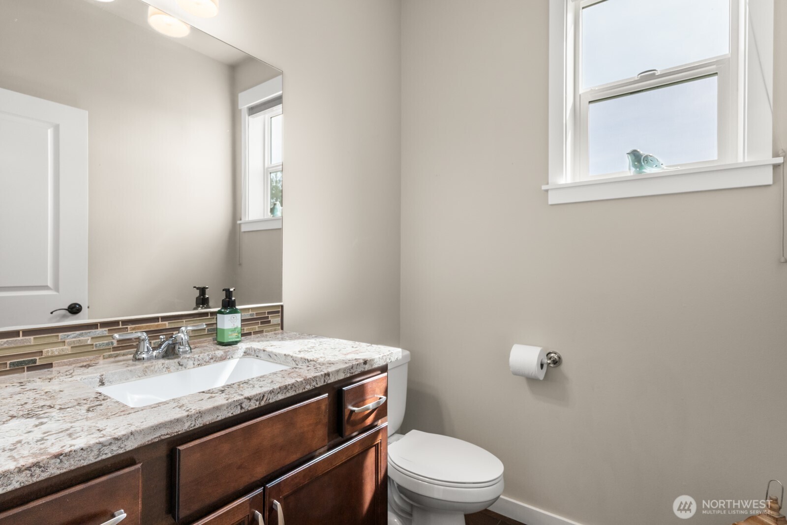 10916 Bay Meadows Lane Burlington, WA 98233 - Photo 11 of 38
