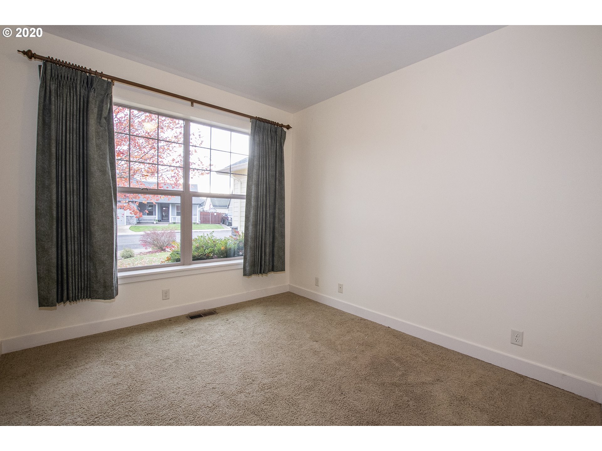 1019 South 41st Street Springfield, OR 97478 - Photo 9 of 22