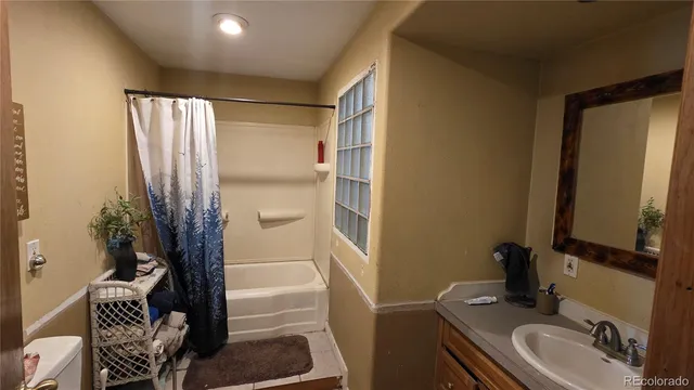 $138,000 | 218 West 5th Street, Julesburg, CO 80737