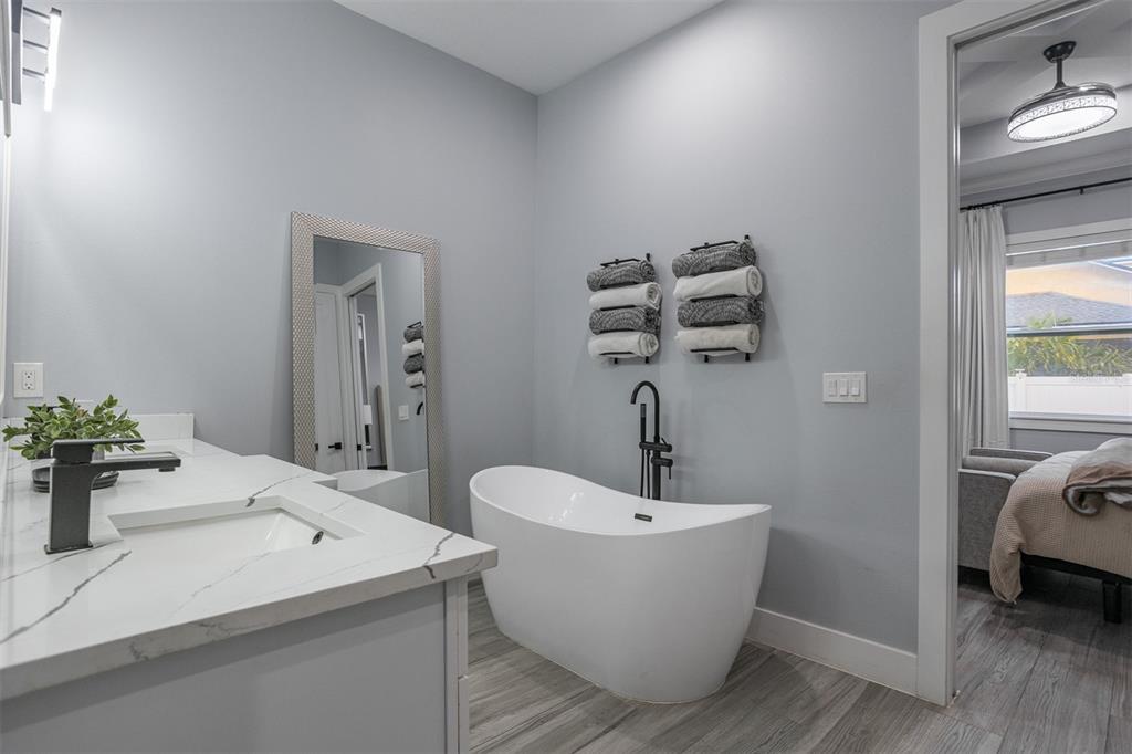 3301 West Dewey Street Tampa, FL 33607 - Photo 12 of 30