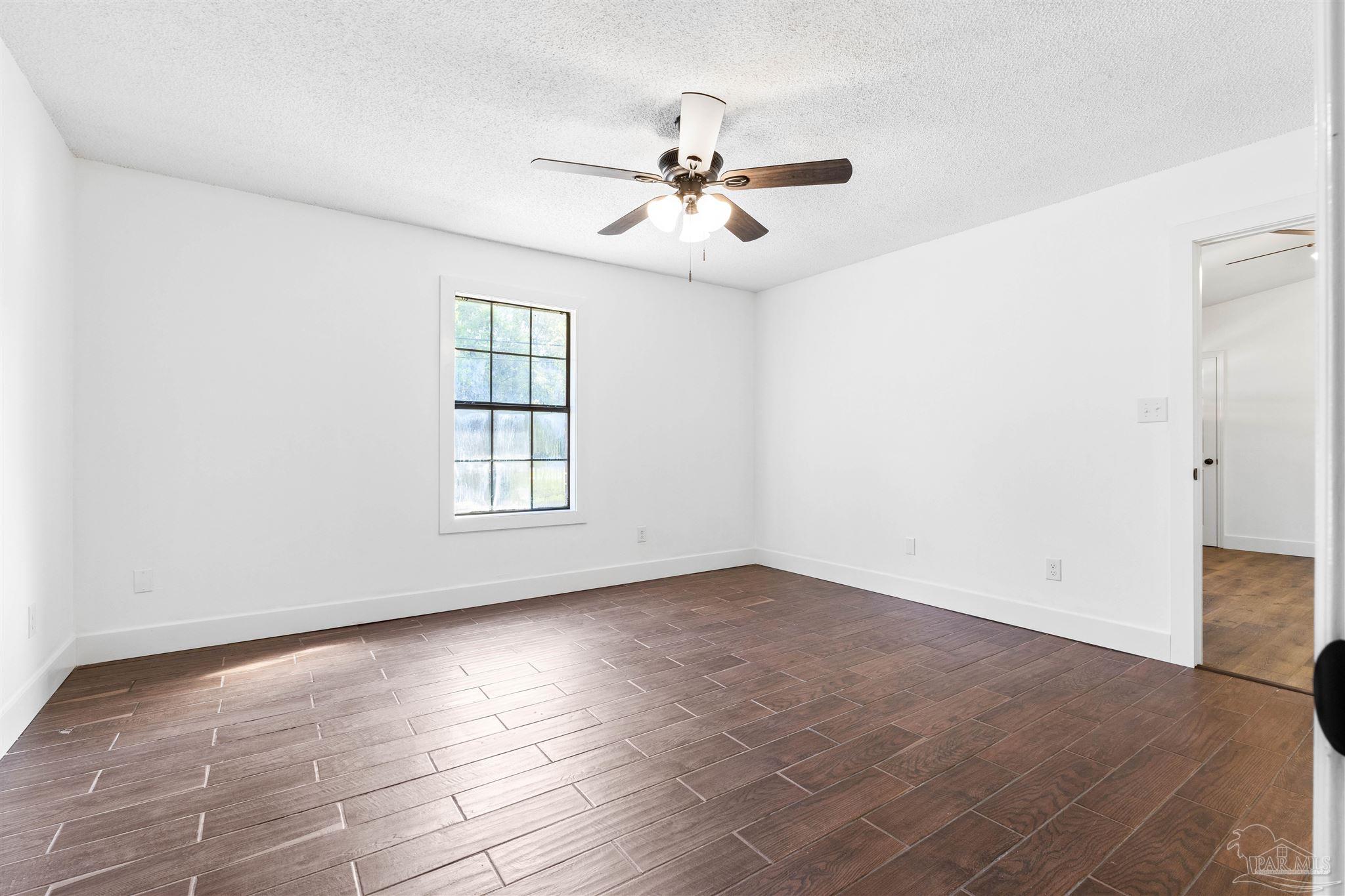 1027 Dog Track Road Pensacola, FL 32506 - Photo 19 of 33 Gallery Image 19