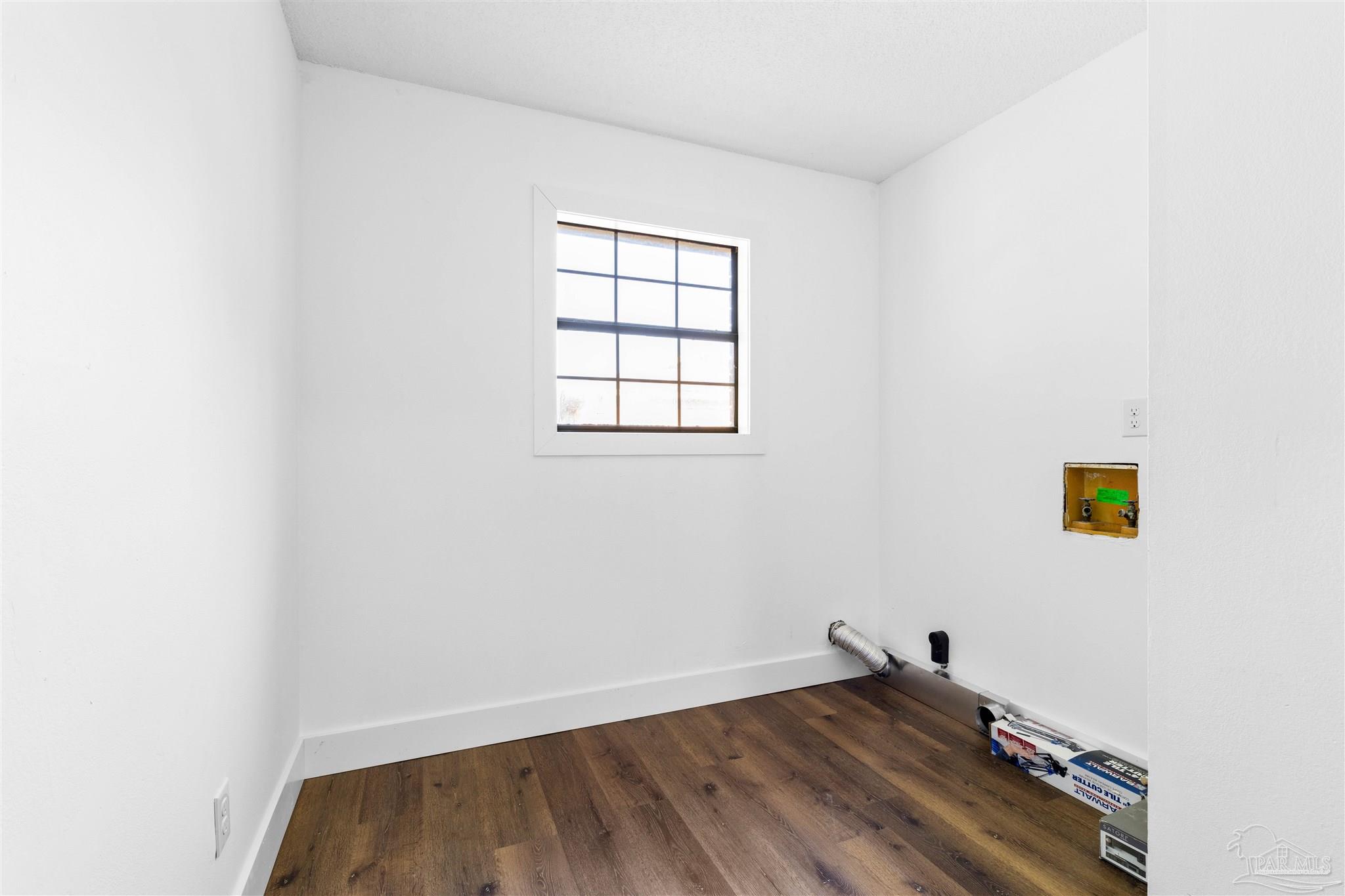 1027 Dog Track Road Pensacola, FL 32506 - Photo 22 of 33 Gallery Image 22