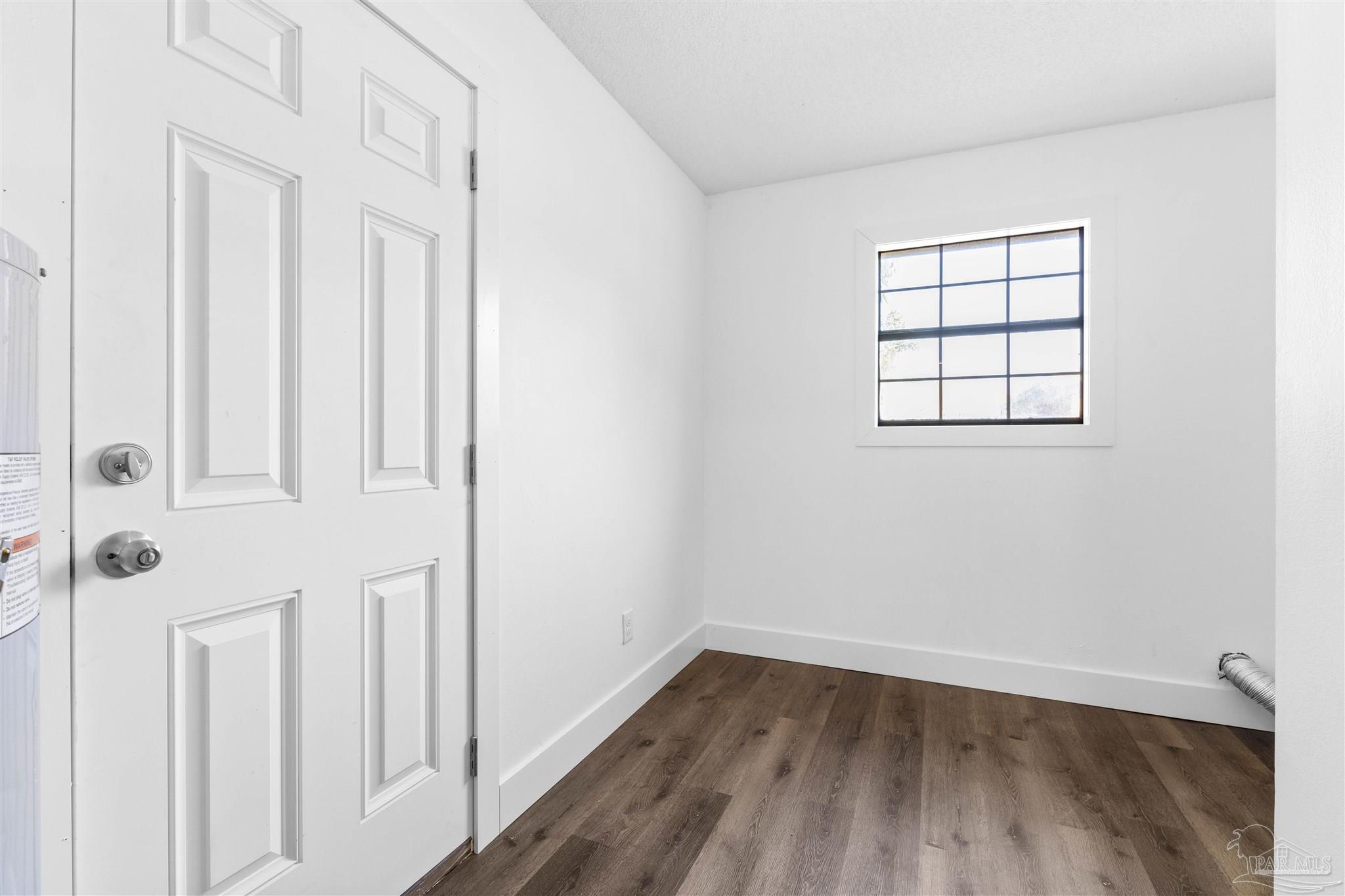 1027 Dog Track Road Pensacola, FL 32506 - Photo 23 of 33 Gallery Image 23