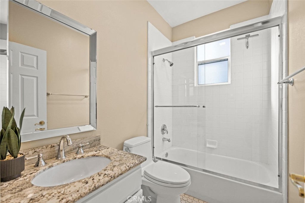 23930 Lakeside Road Valencia, CA 91355 - Photo 17 of 42