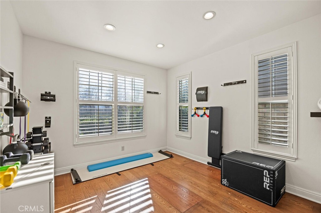 23930 Lakeside Road Valencia, CA 91355 - Photo 18 of 42